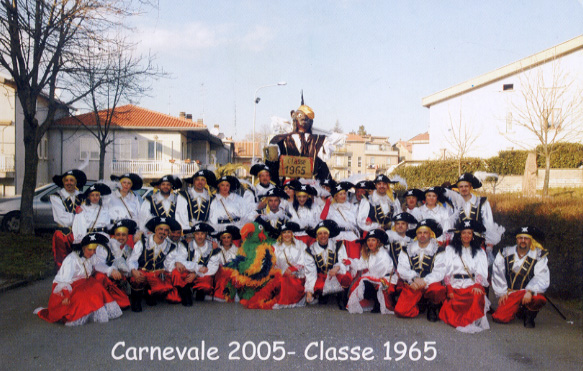 Foto_Classe_65_CARNEVALE.jpg (136876 byte)