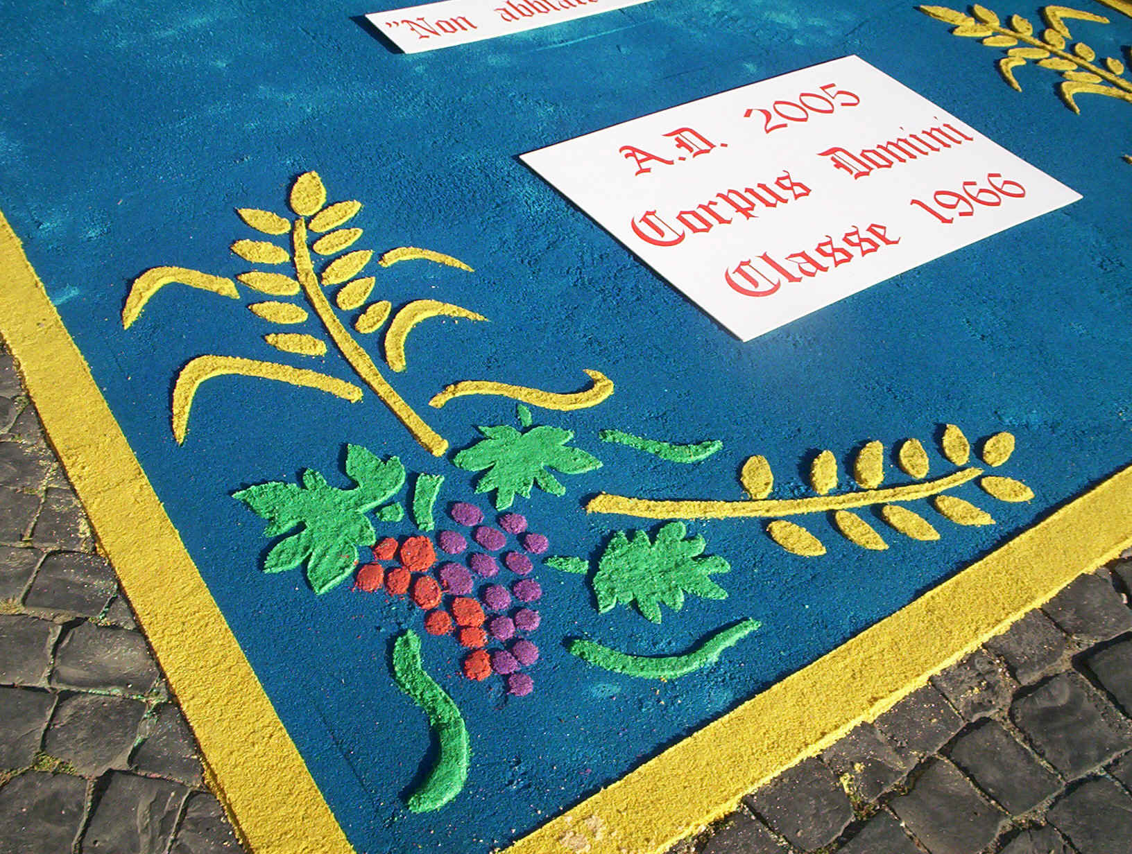 Infiorata_004.JPG (754854 byte)